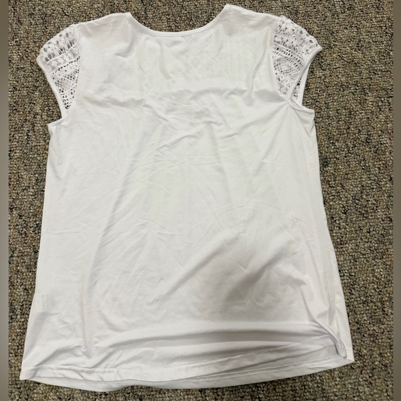 White Tee - Picture 4 of 4